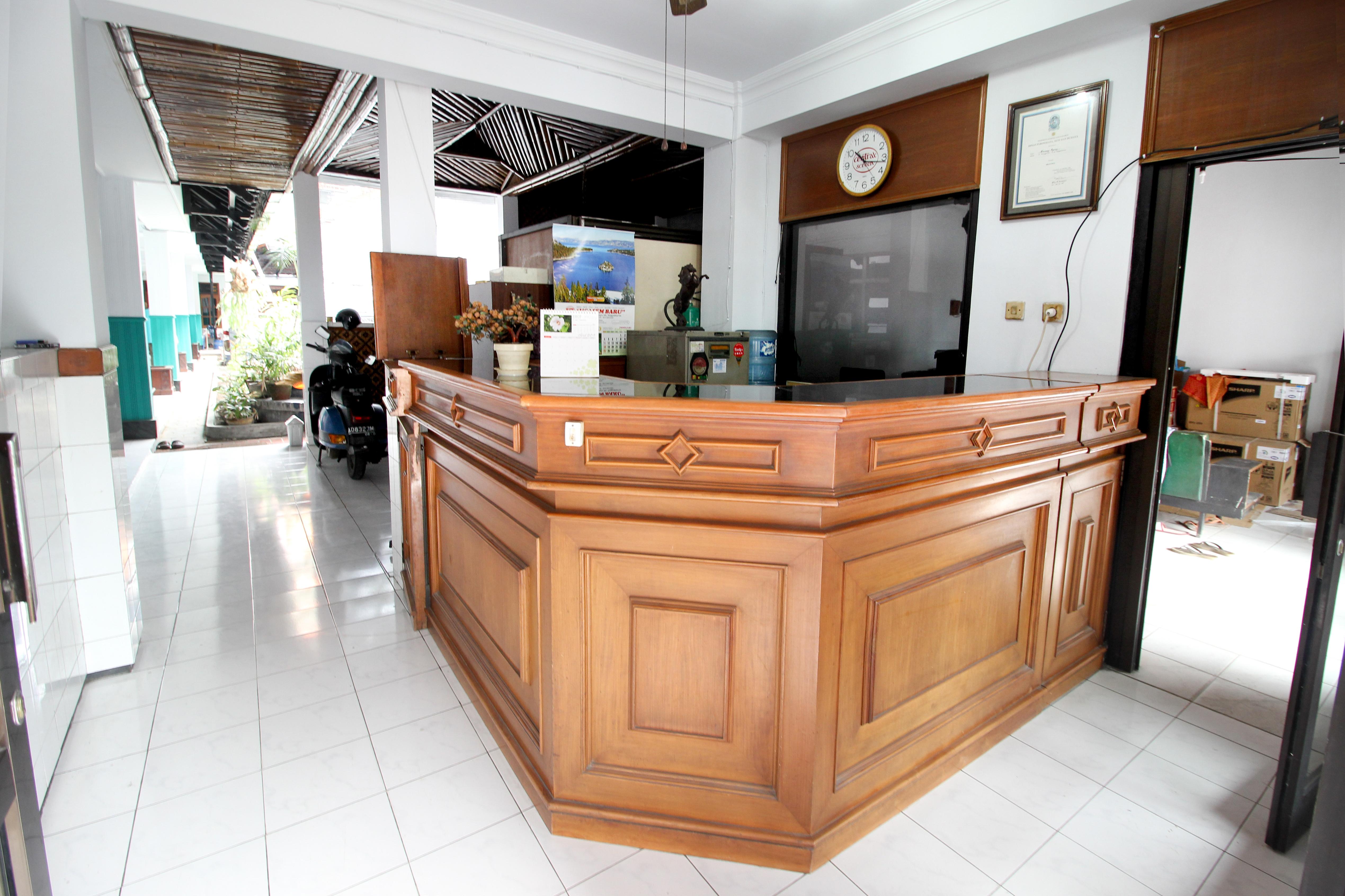 Reddoorz Plus Near Alun Alun Selatan Джокякарта Екстериор снимка