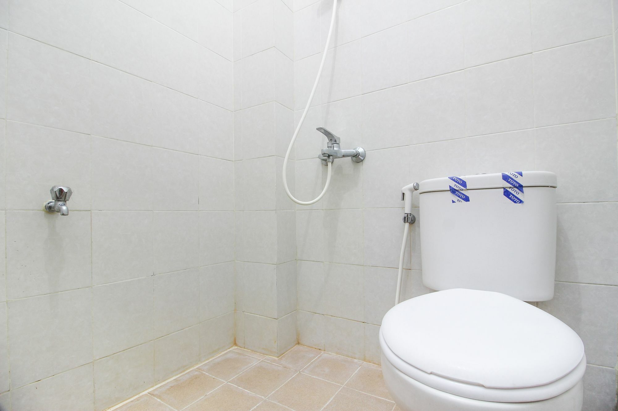 Reddoorz Plus Near Alun Alun Selatan Джокякарта Екстериор снимка