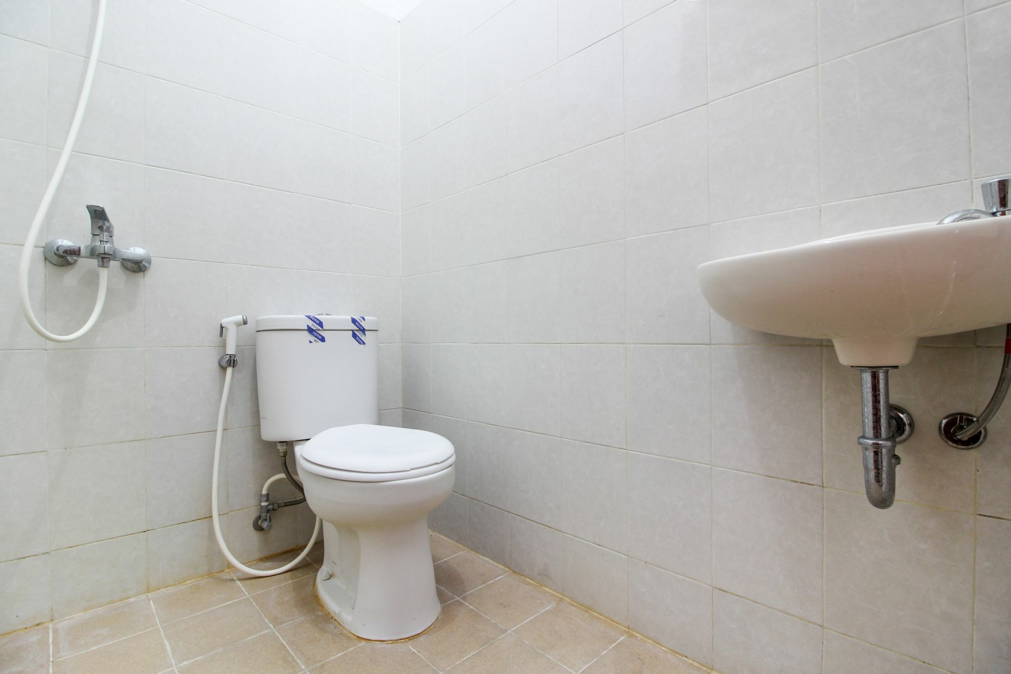 Reddoorz Plus Near Alun Alun Selatan Джокякарта Екстериор снимка